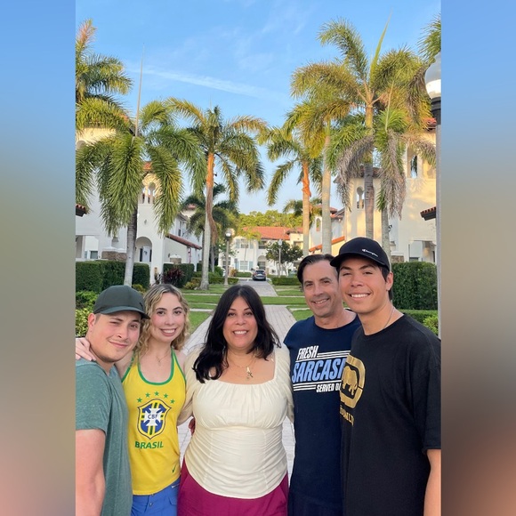 🌅Anne is LIVE 💕Like this post to
get notified - Picture 6 of 8